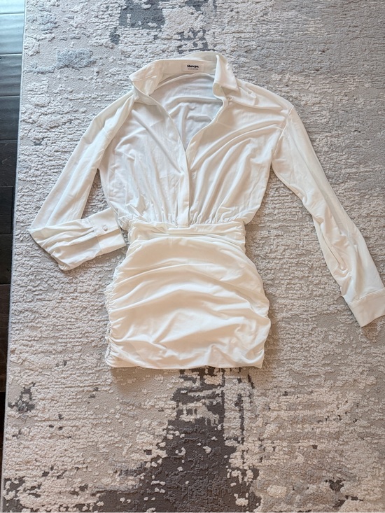 Showpo. Dresses & Skirts - Showpo White Long Sleeve Dress (Size 4)